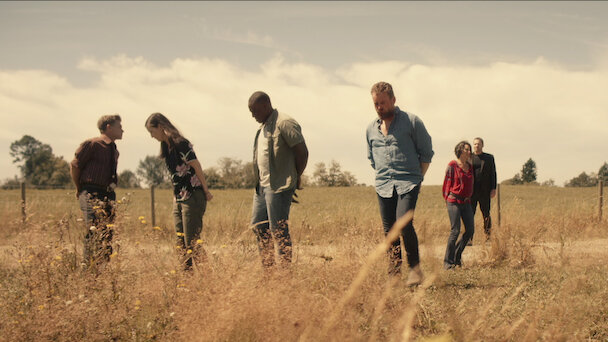 Watch Les voyageurs du temps | Netflix Official Site